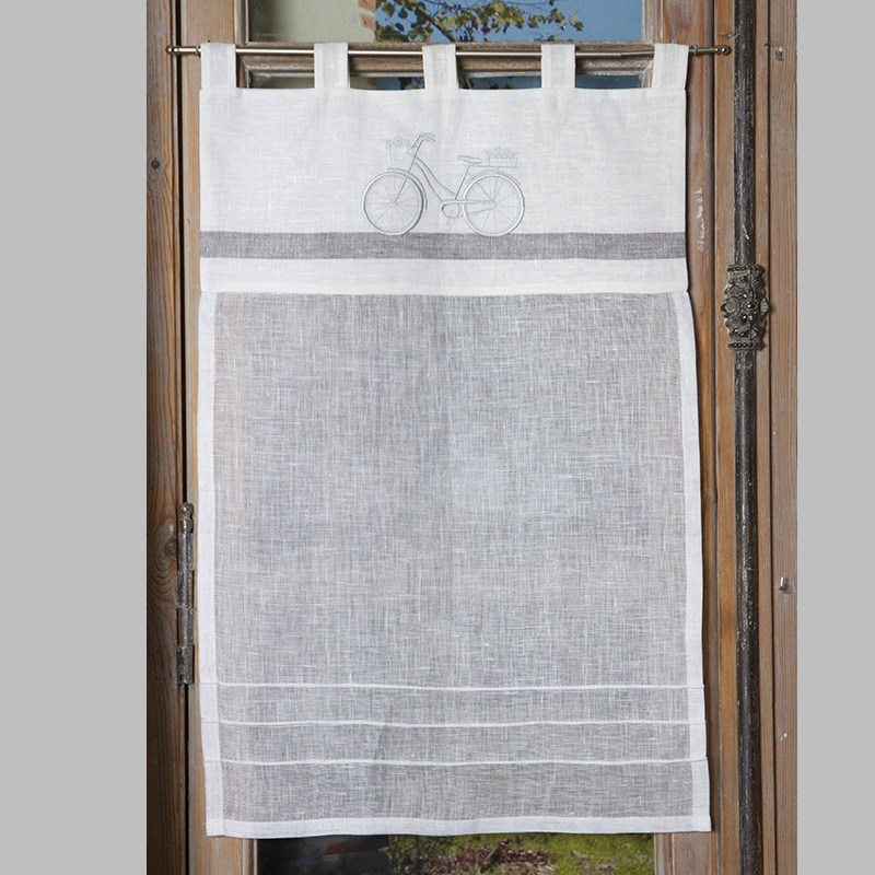 Brise-bise en lin blanc avec rayure grise horizontale, motif brodé vélo gris au centre. Design élégant et esprit maison de vacances.